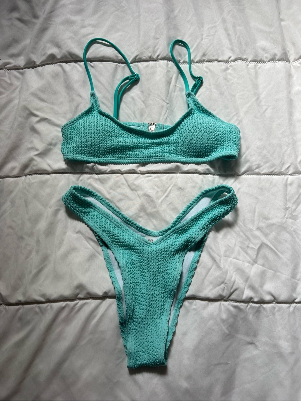 Seafoam Crochet-Texture Bikini 👙
